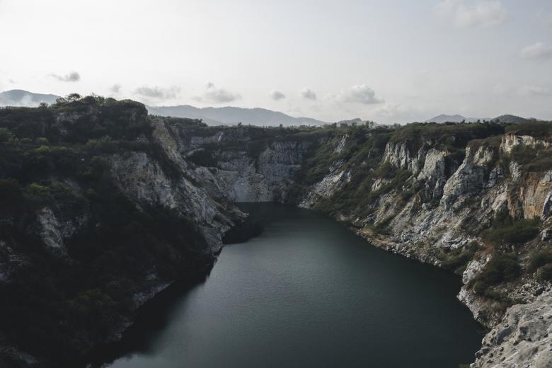 Free stock image of Mountain Range created by Pixabay