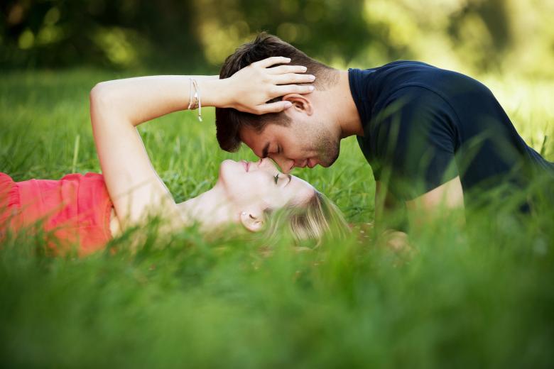 Free stock image of Romantic Pose created by Pixabay
