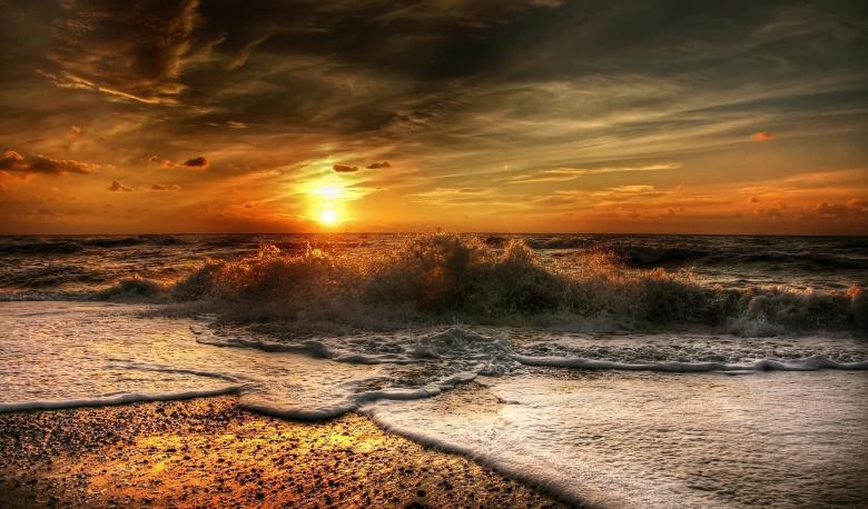 Free stock image of Waves of the Sea created by Pixabay