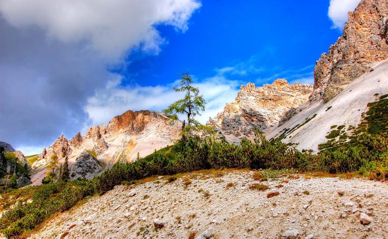 Free stock image of Rocky Cliffs created by Pixabay