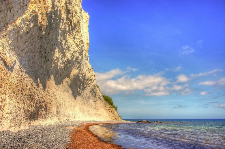 Free stock image of High Cliff created by Pixabay
