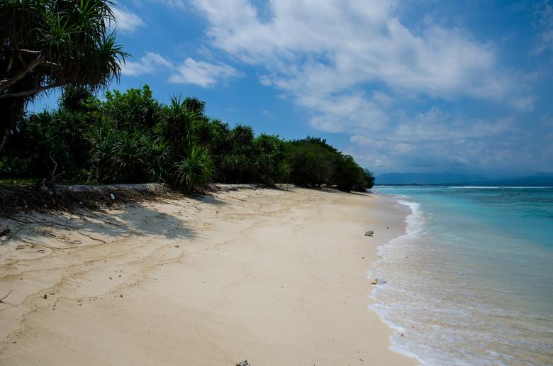 Free stock image of Sandy Beach created by Pixabay