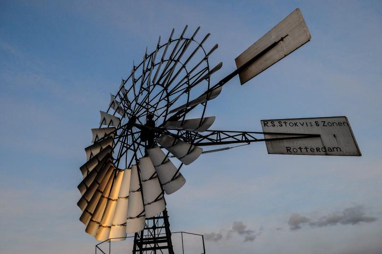 Free stock image of Windmill in Rotterdam created by Pixabay