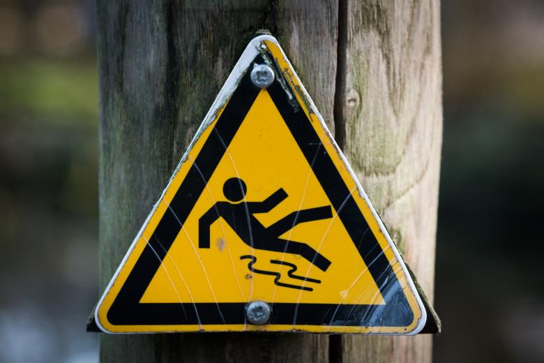Free stock image of Slippery Sign created by Pixabay