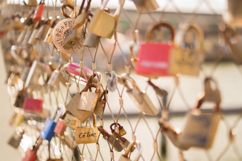 Free stock image of Love Locks created by Pixabay