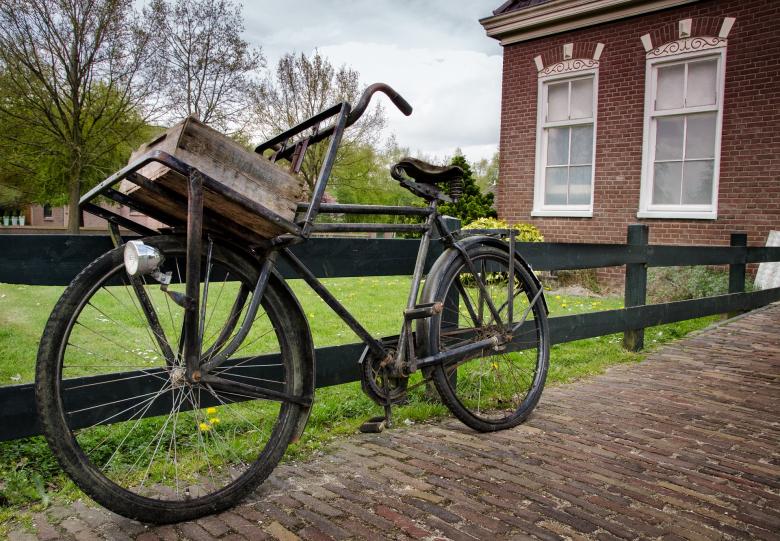 Free stock image of Old Bicycle created by Pixabay