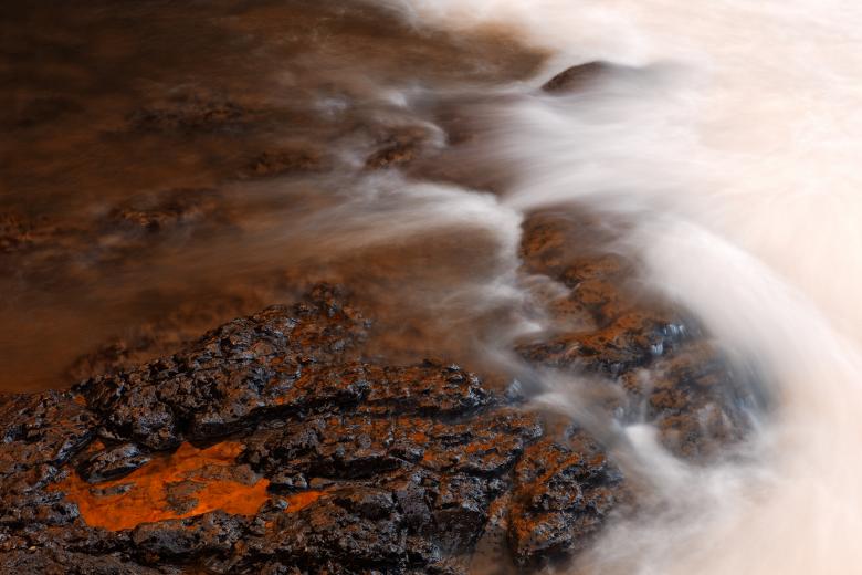 Free stock image of Burning Kolufoss Stream created by Nicolas Raymond