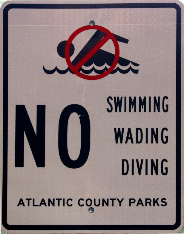Free stock image of No Swimming Sign  created by Vincent alvino