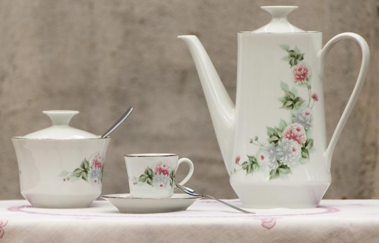 Free stock image of Tea Set created by Eduardo Soares Bogosian
