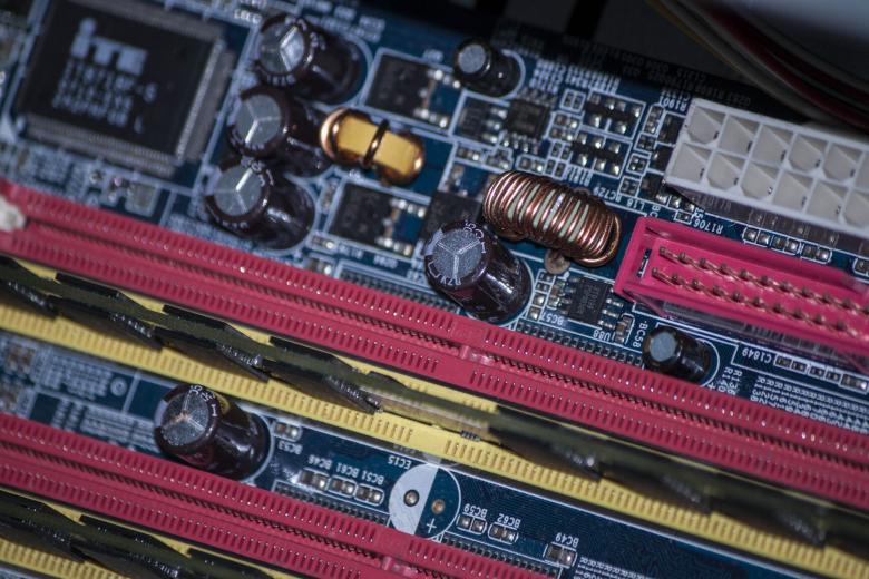 Free stock image of Digital Circuit Board created by Eduardo Soares Bogosian