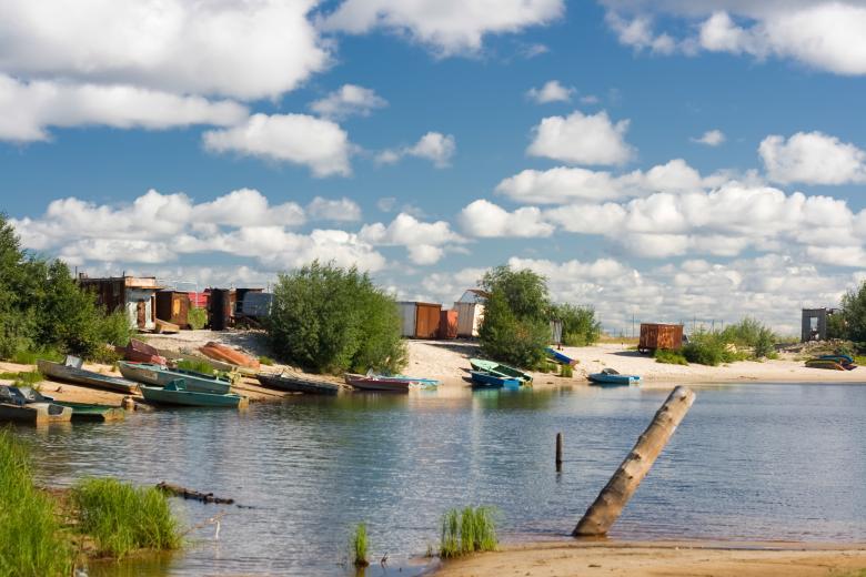 Free stock image of Boats on the beach created by 2happy