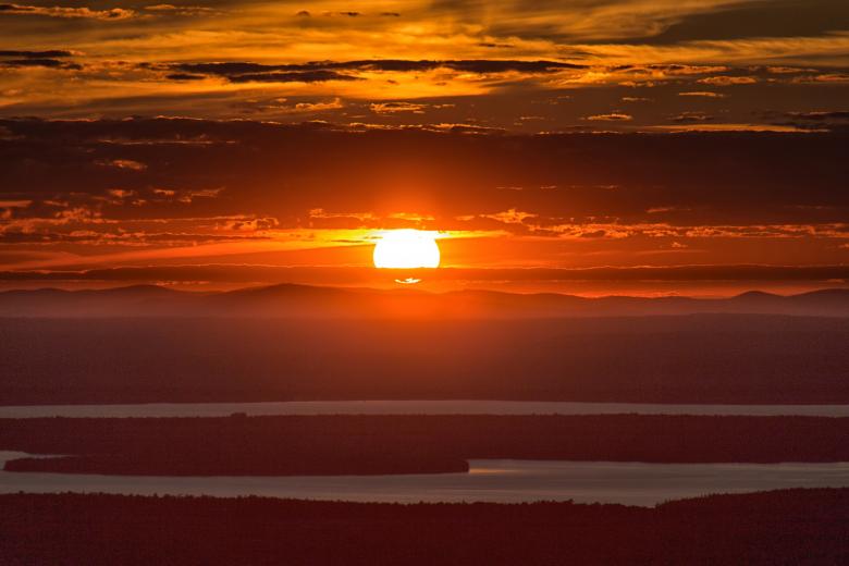 Free stock image of Sunset and the Sea created by tosovisal