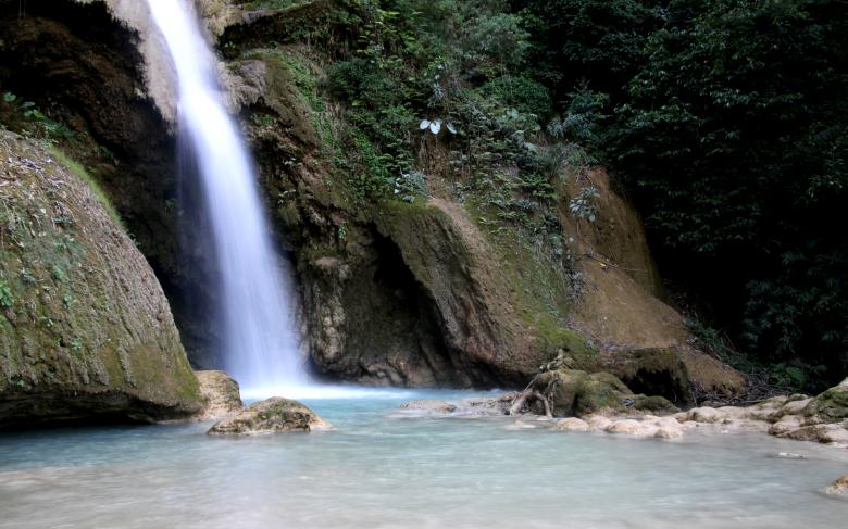 Free stock image of Waterfall in Laos created by Fabrice Dubesset