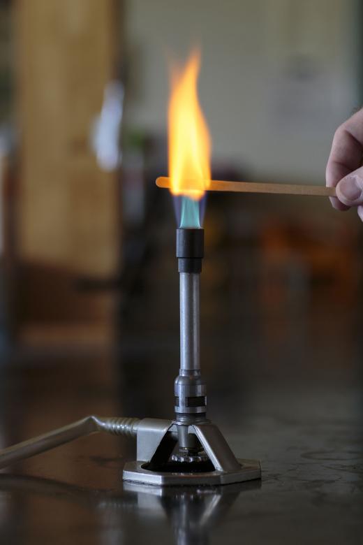 Free stock image of Sodium burning in a flame created by Geoffrey Whiteway