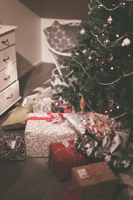 Free stock image of Gifts under the Christmas Tree created by Bjorgvin