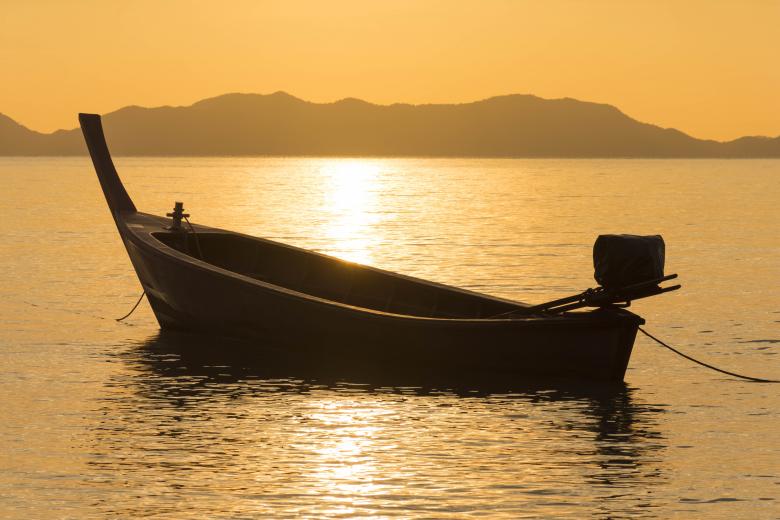 Free stock image of Boat Sunset Scene created by Batu Berk
