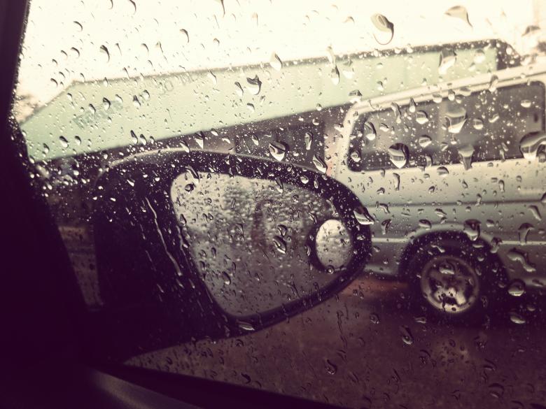 Free stock image of Rainy Car Mirror created by Batu Berk