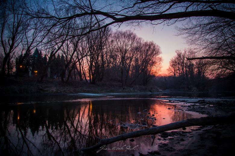 Free stock image of Sunset Over the Riverbanks created by Frantisek Pech