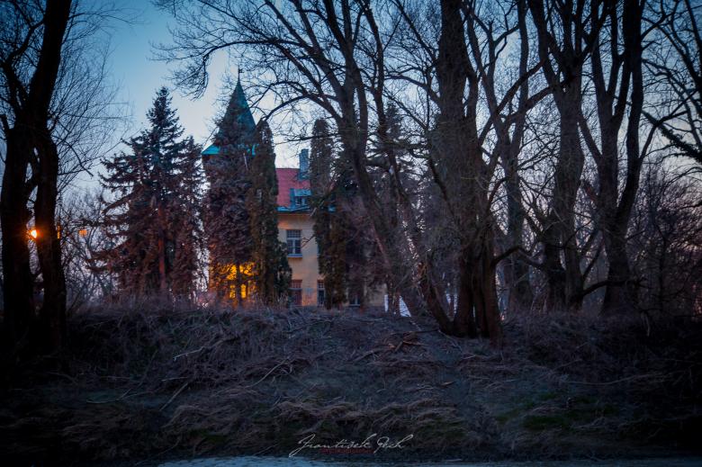 Free stock image of Winter Mansion created by Frantisek Pech