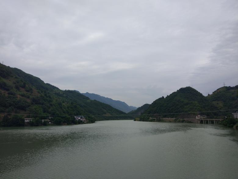 Free stock image of Mountains by the River created by G xm