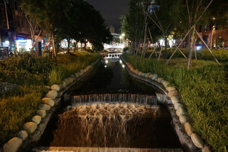 Free stock image of LuChuan Canal created by Weng Bee