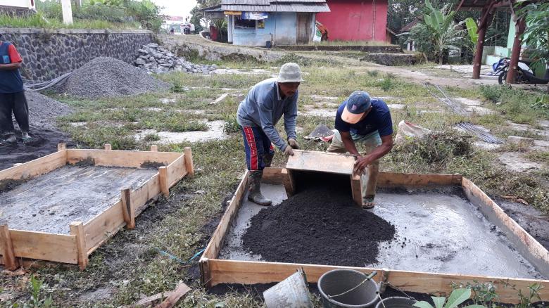 Free stock image of Construction of basic foundation structures for soil embankments created by bang doel