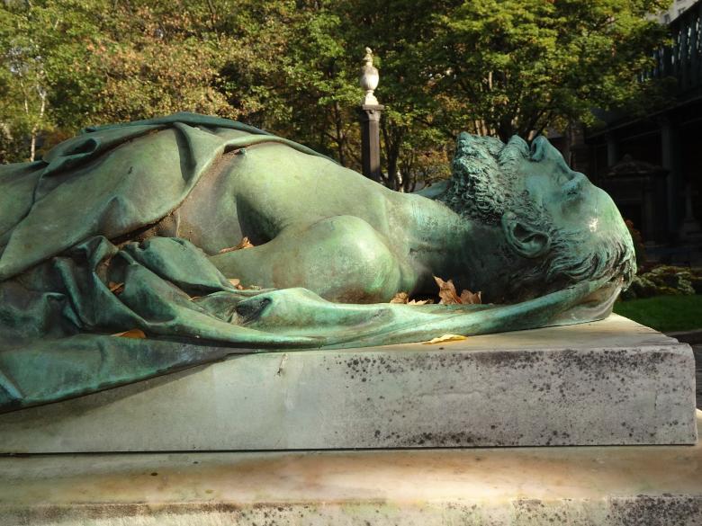 Free stock image of Recumbent sculpture created by GAIMARD Jacques
