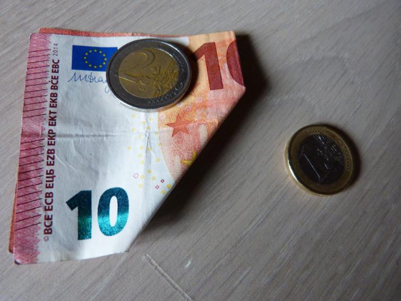 Free stock image of 10 Euros created by Mister économies