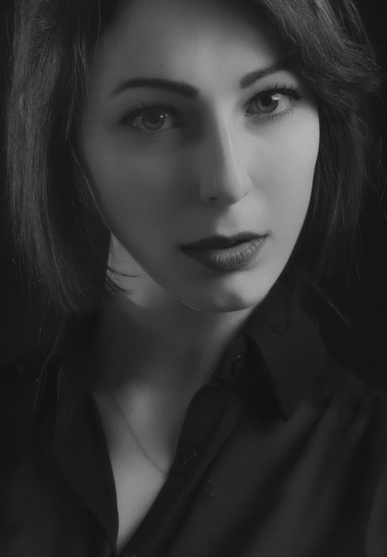 Free stock image of Serious Female Portrait created by Alexander Krivitskiy