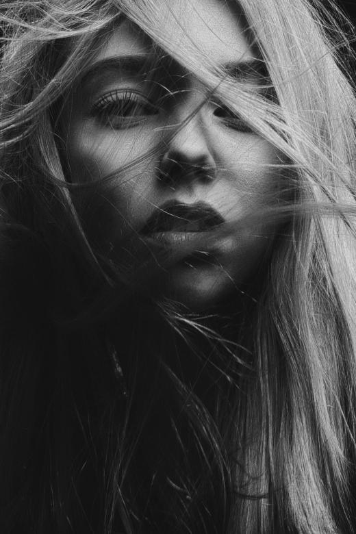 Free stock image of Blond Girl Studio Portrait created by Alexander Krivitskiy
