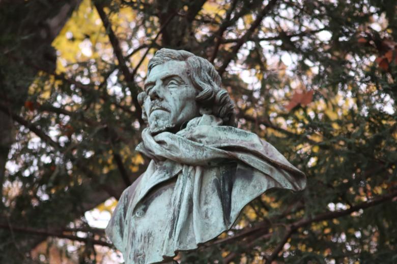 Free stock image of Male bronze sculpture created by GAIMARD Jacques