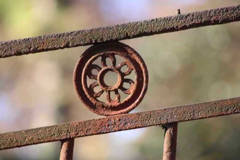 Free stock image of Rusted Cemetery Gate created by GAIMARD Jacques