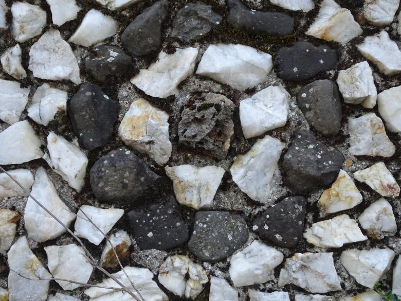Free stock image of Flint and volcanic stones created by GAIMARD Jacques