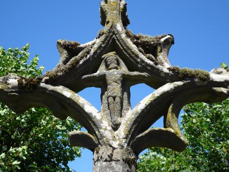 8th or 9th century primitive stone cross (very rare) - Free Stock Photo