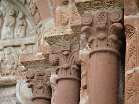 Free Stock Photo of Beautifully sculpted sandstone columns