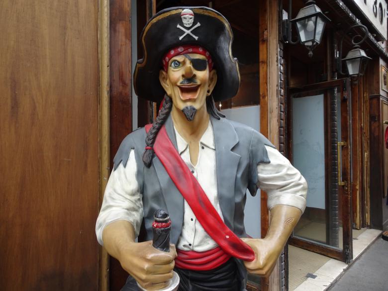 Free stock image of Pirate in the city !! created by GAIMARD Jacques