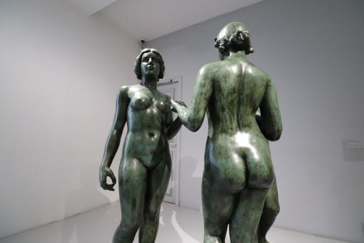 Free Stock Photo of The three graces in a quite room