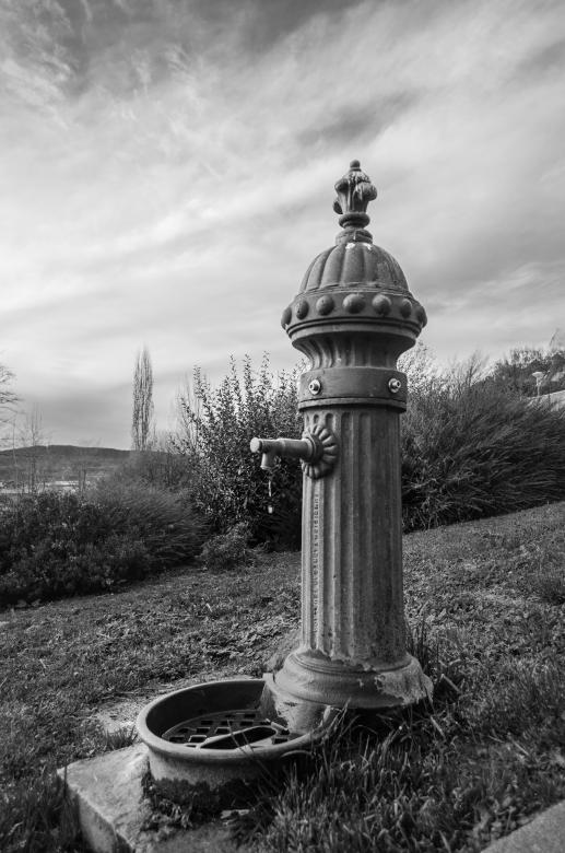 Free stock image of Fountain - Black and White created by PaSoNeCa