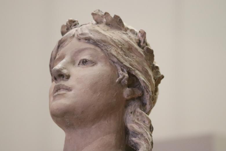 Free stock image of Proud young lady's sculpture created by GAIMARD Jacques
