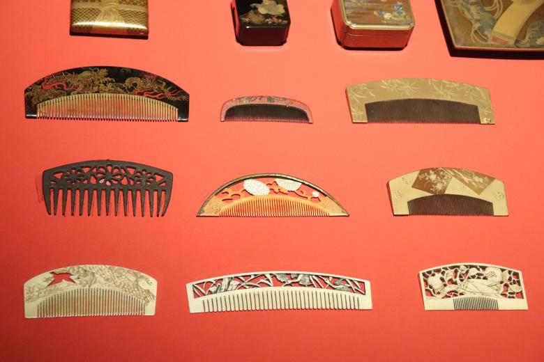 Free stock image of Japanese combs collection created by GAIMARD Jacques