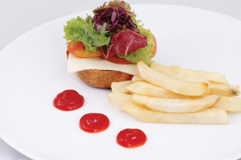 Free stock image of Cheeseburger and Fries created by Suandana Ipandemade