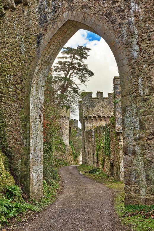 Free stock image of Gwrych Castle Arch Road created by Nicolas Raymond
