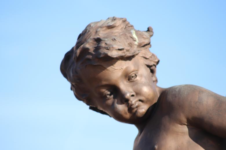 Free stock image of Bronze baby sculpture created by GAIMARD Jacques