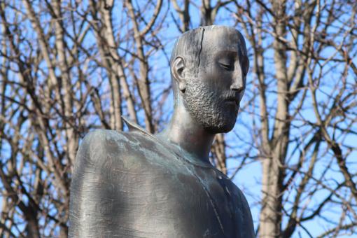Free Stock Photo of Big bronze statue
