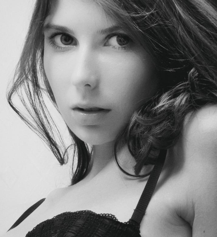 Free stock image of Seductive Girl Portrait created by Alexander Krivitskiy