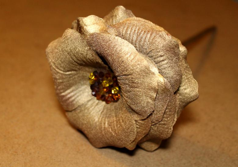 Free stock image of Golden handmade flower created by NomeVizualizzato