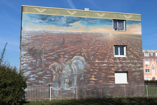 Free Stock Photo of Wall painting on residential building