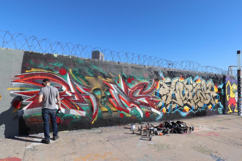 Free stock image of Graffiti artist on duty created by GAIMARD Jacques