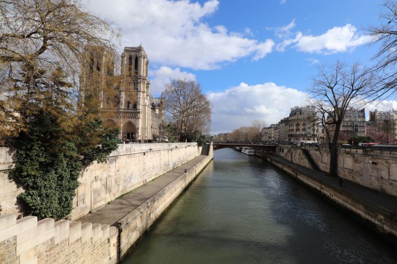 Free stock image of View on the Seine river created by GAIMARD Jacques