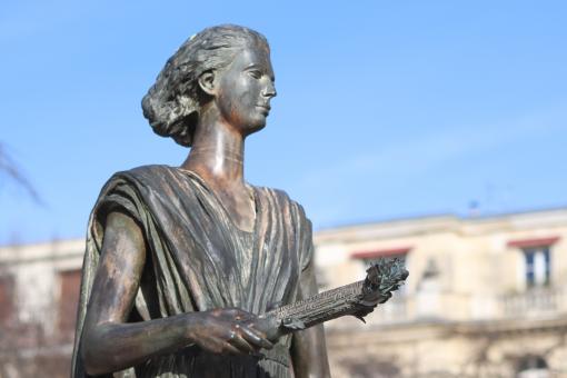 Bronze woman sculpture - Free Stock Photo